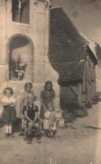 1944
